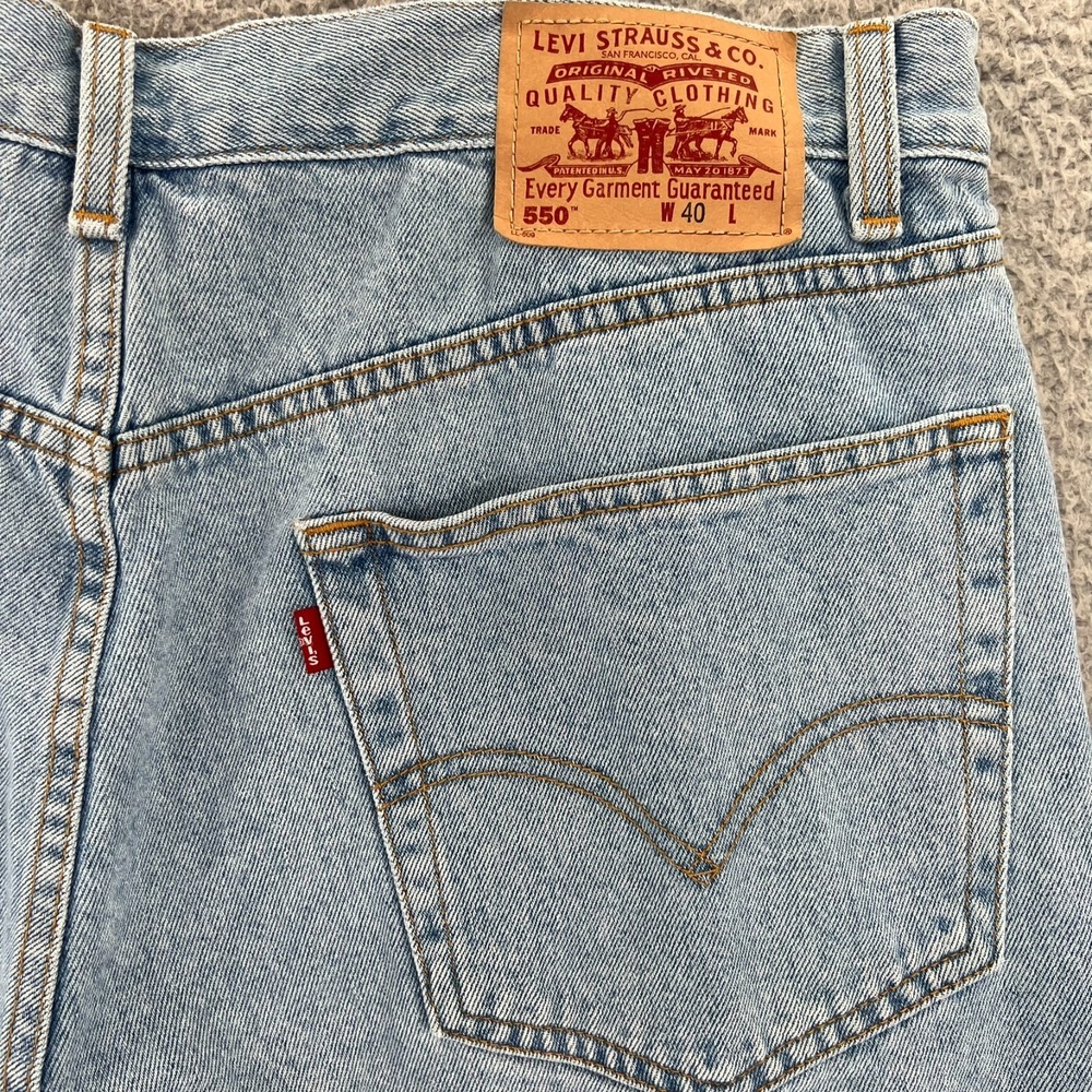 VTG Levi's 550 Relaxed‎ Fit Blue Denim Jean Shorts Men's 40 (Fits 38x10) 90s USA